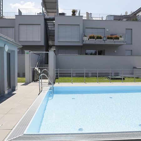 Yellow Flower Apartment With Pool - 5 Min To Lake Viena Exterior foto