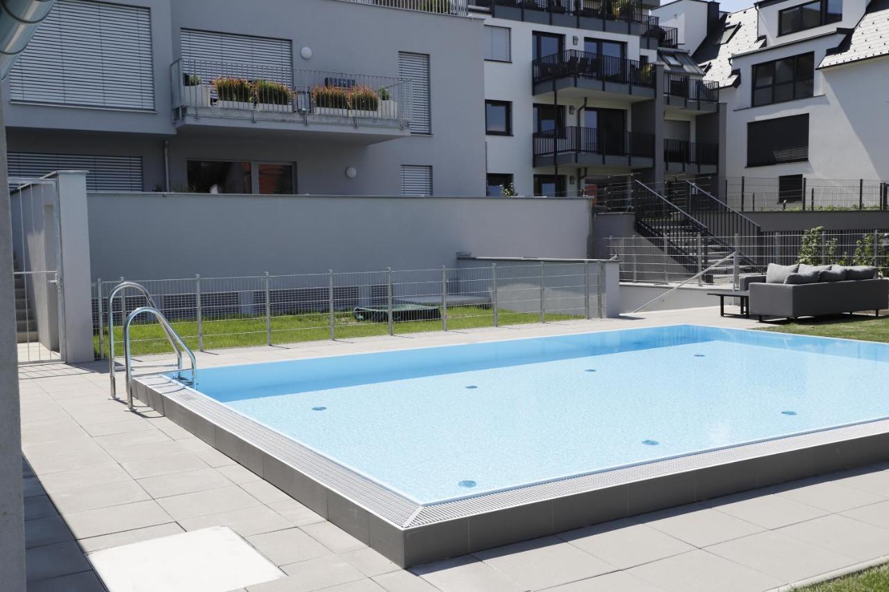 Yellow Flower Apartment With Pool - 5 Min To Lake Viena Exterior foto