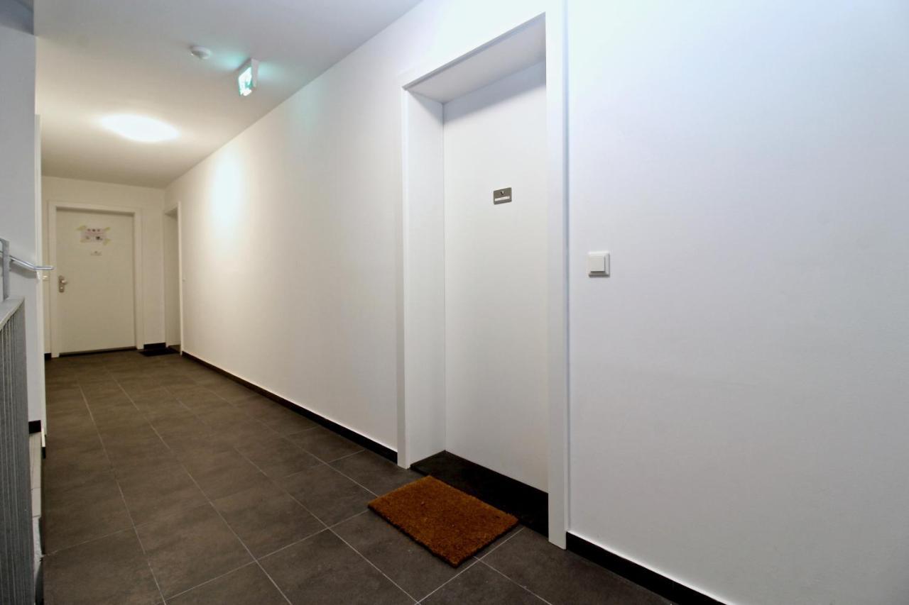 Yellow Flower Apartment With Pool - 5 Min To Lake Viena Exterior foto
