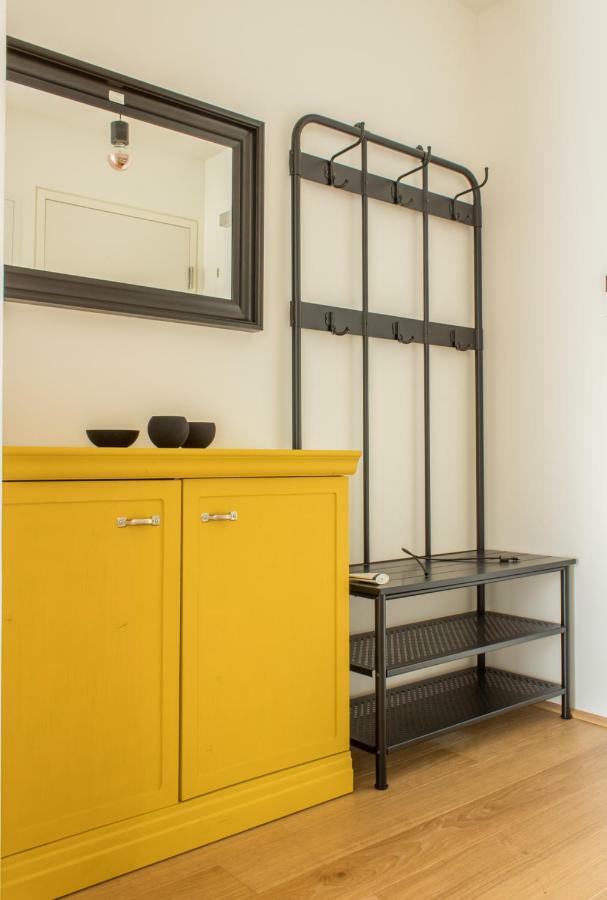 Yellow Flower Apartment With Pool - 5 Min To Lake Viena Exterior foto