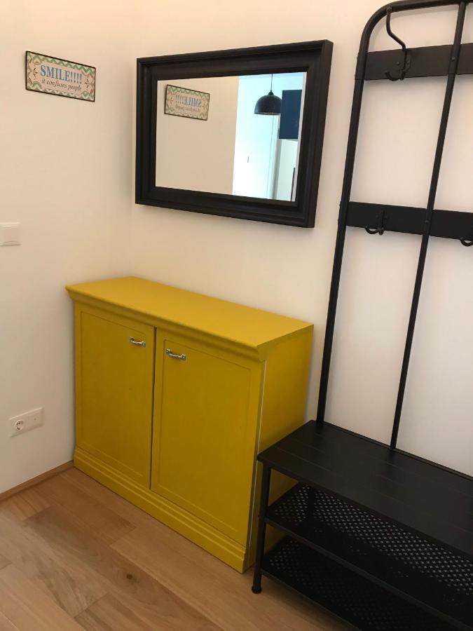 Yellow Flower Apartment With Pool - 5 Min To Lake Viena Exterior foto